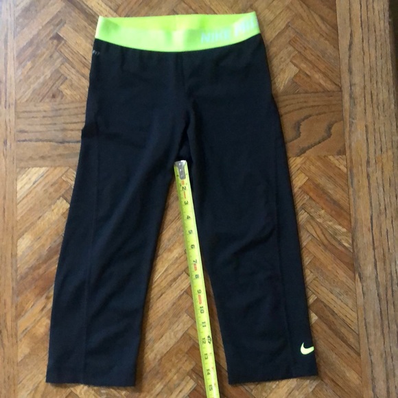 Nike Pro Dri-Fit leggings Gently Used - Picture 7 of 7